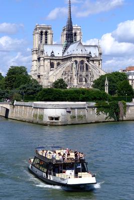 Bateau Parisien – du thuyền ngắm nhìn những di sản văn hóa thế giới được UNESCO công nhận tại Paris